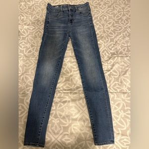 American Eagle size 4 regular skinny jean